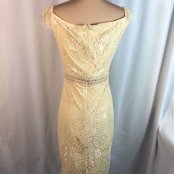 Allandwell Design Women's Size Large Elegant Floral Lace Bodycon Cocktail Dress - Picture 6 of 10